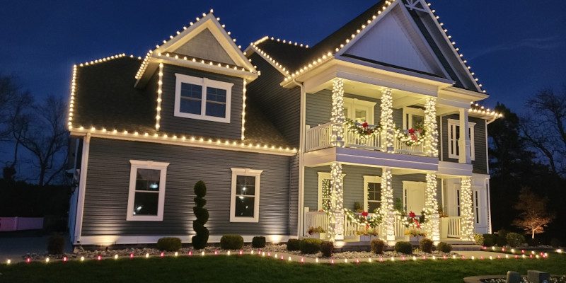 Holiday Lighting in Selbyville, Delaware